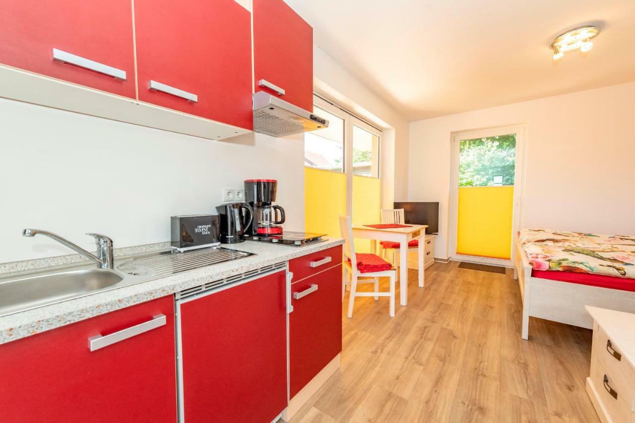 Villa Mia Nr 1 Mit Terrasse Eg 1 Raum Wohnung غورين المظهر الخارجي الصورة
