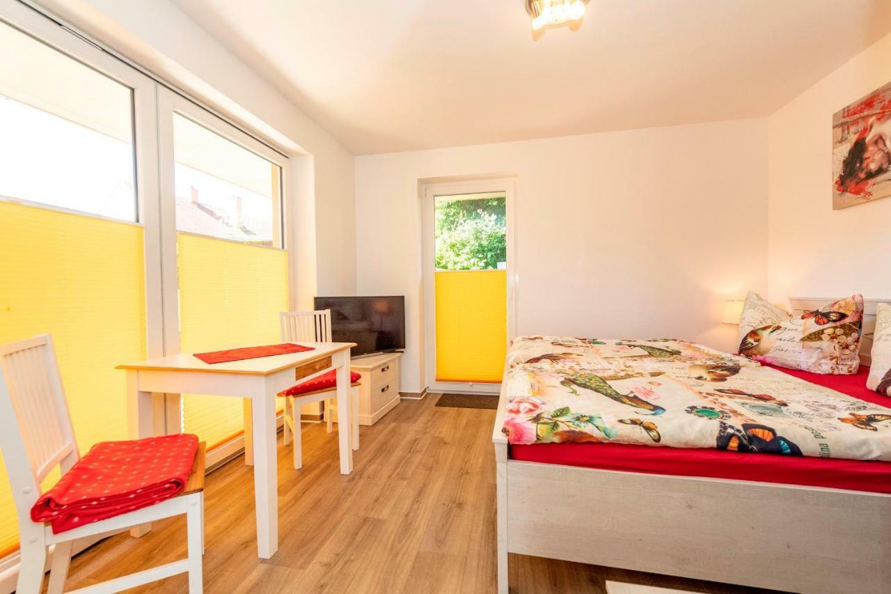 Villa Mia Nr 1 Mit Terrasse Eg 1 Raum Wohnung غورين المظهر الخارجي الصورة